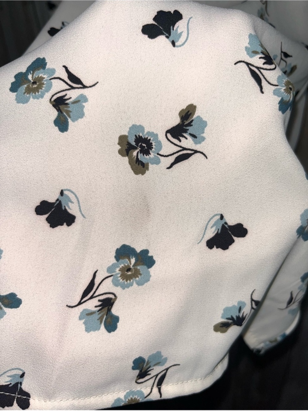 NWT Ann Taylor Floral Ruffle Neck Sleeveless Blouse Cream XS Career Top - Picture 3 of 5